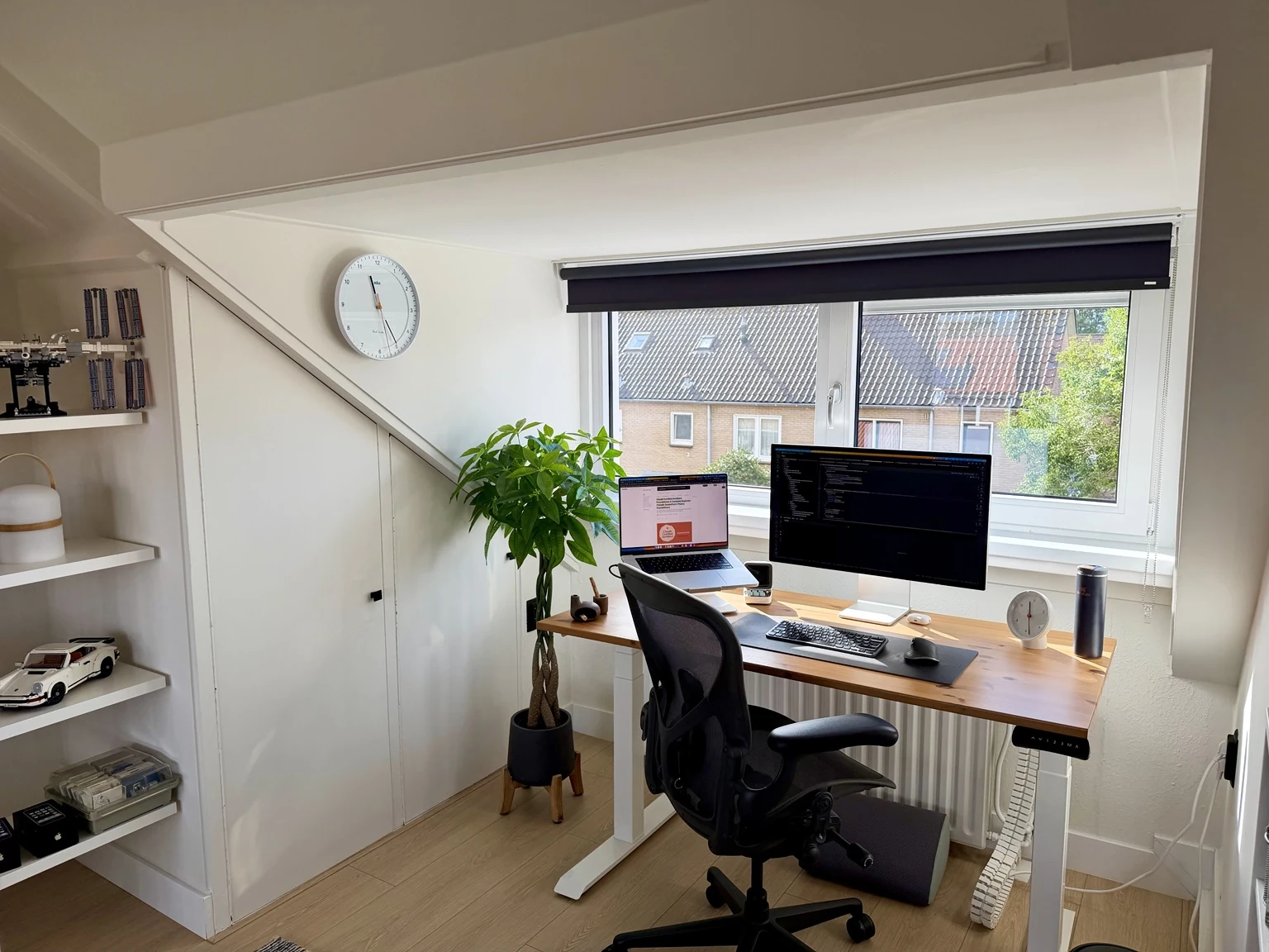 Desk overview